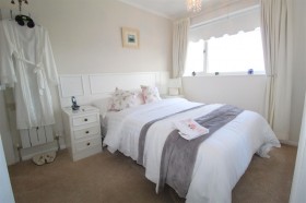 Images for Lynton Close, Warwick